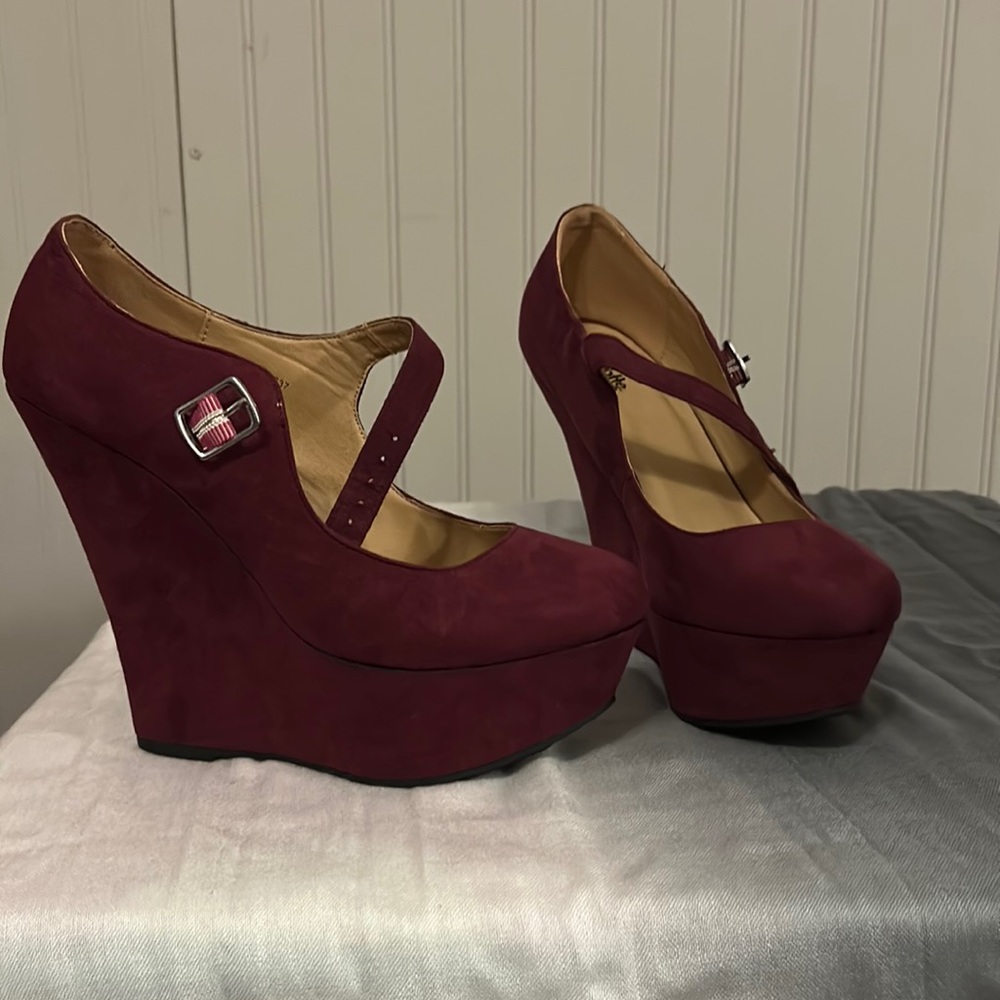 Charlotte Russe. Cute wedge size 9 in maroon color.